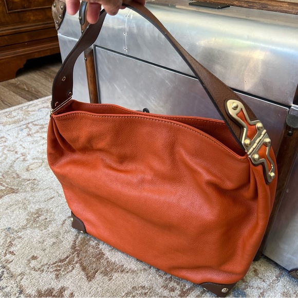 Beautiful Michael Kors 🍊 orange bag - Picture 1 of 13